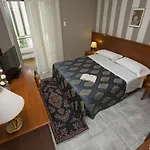 Redebora 3*