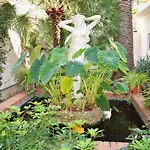 Redebora 3*