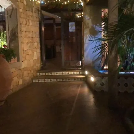 מלון Redebora Torregrotta