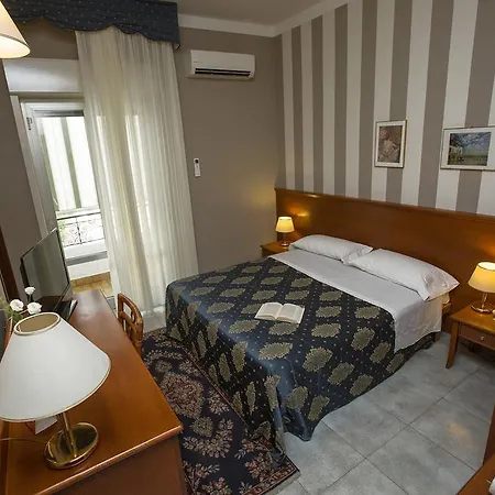 里迪博拉酒店 3*