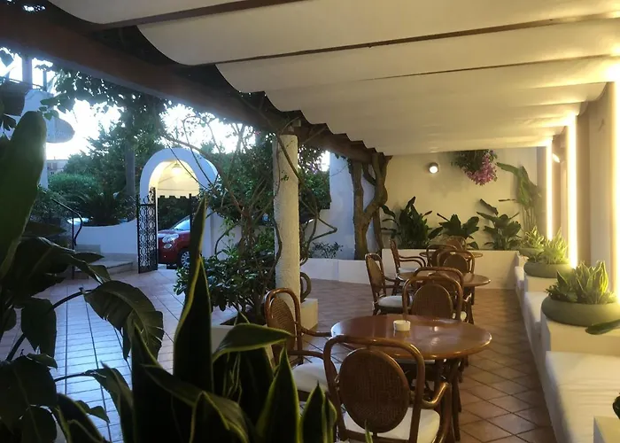 Otel Redebora