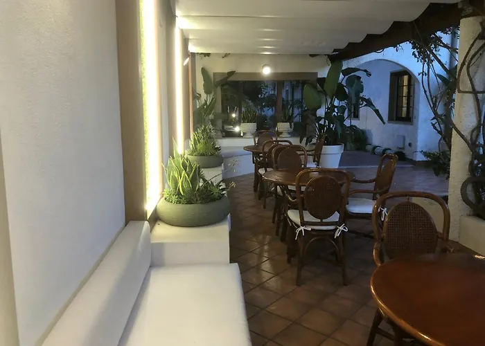 Otel Redebora
