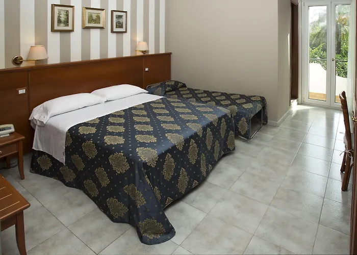 Otel Redebora Torregrotta