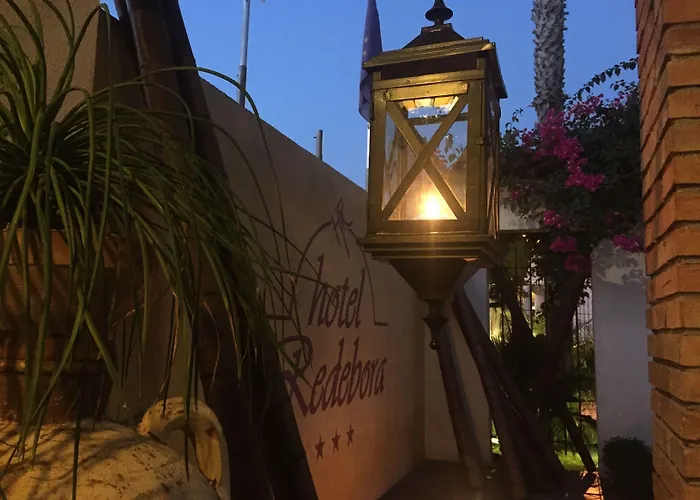 Otel Redebora