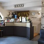 Redebora Hotel 3*