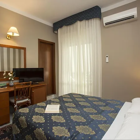 Redebora 3*