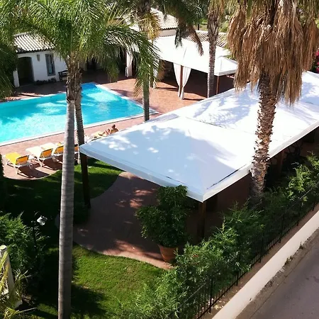 Redebora Hotel