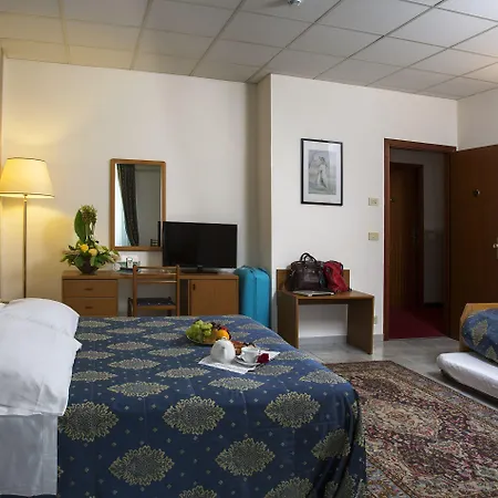 Redebora Hotel