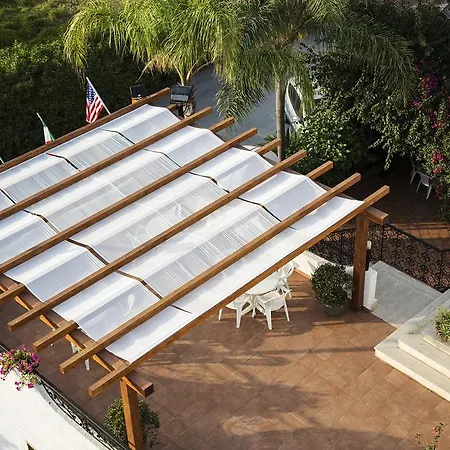 Redebora Hotel