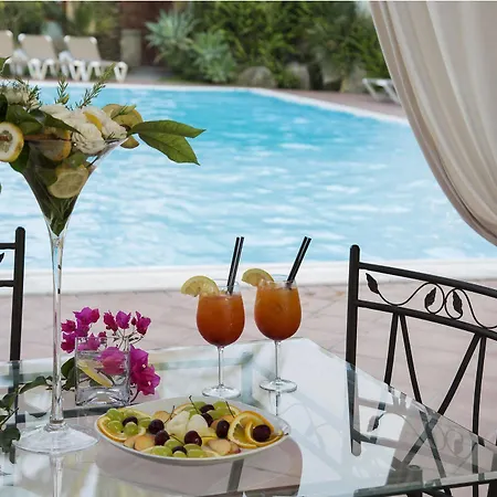 Redebora Hotel